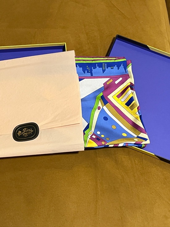 Emilio Pucci Accessories - Emilio Pucci Silk Carrè